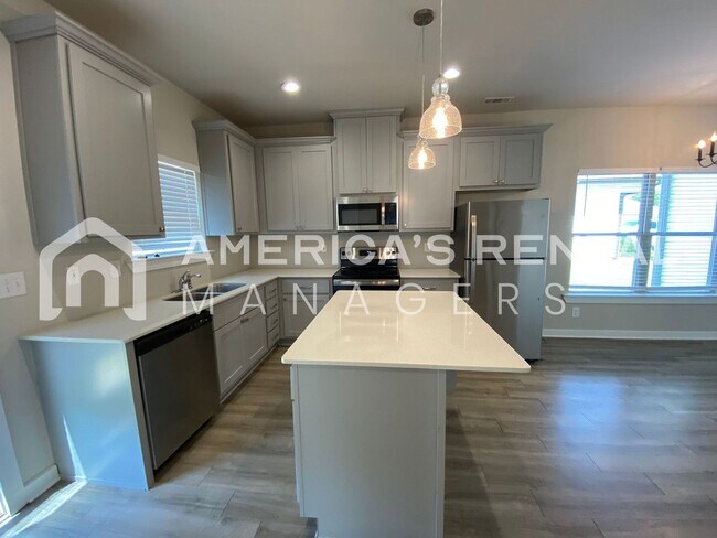 Building Photo - Spacious Home for Rent in Meridianville, AL!
