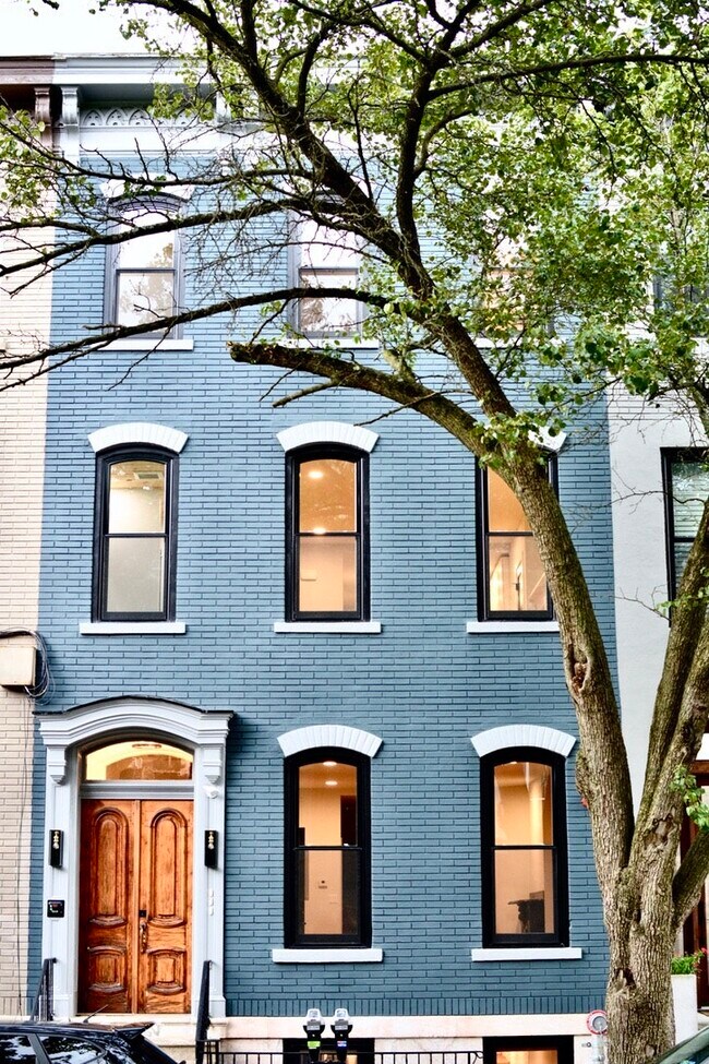 Building Photo - 54 S 5th St