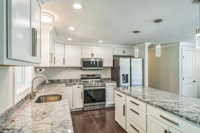 Building Photo - 4402 Cotuit Cir