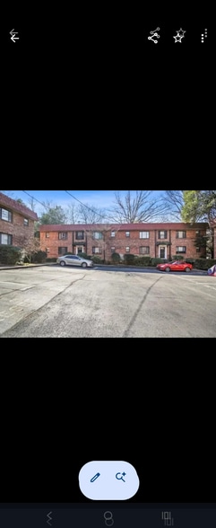 Building Photo - 331 3rd St NE