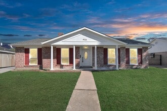 Building Photo - 9126 Troulon Dr