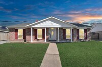 Building Photo - 9126 Troulon Dr