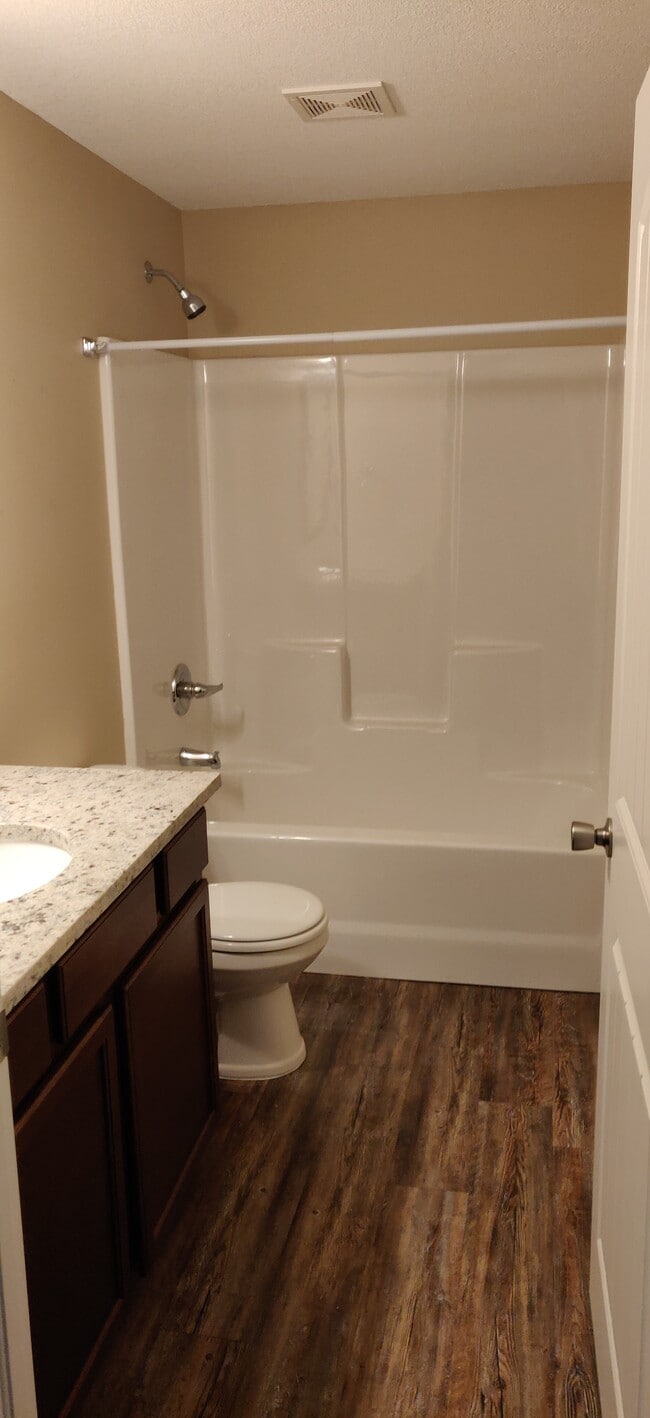 Building Photo - 2439 E Quivira St