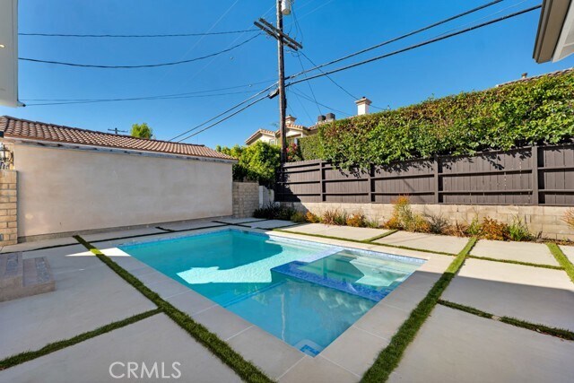 Building Photo - 4941 Hesperia Ave