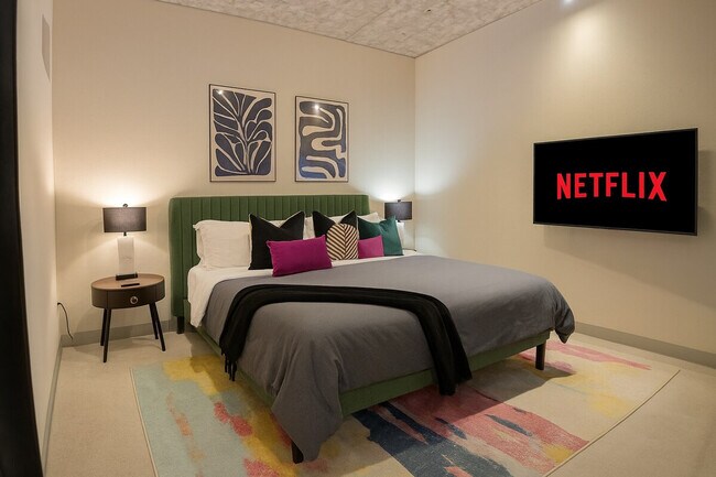 Building Photo - 606 N Washington Ave