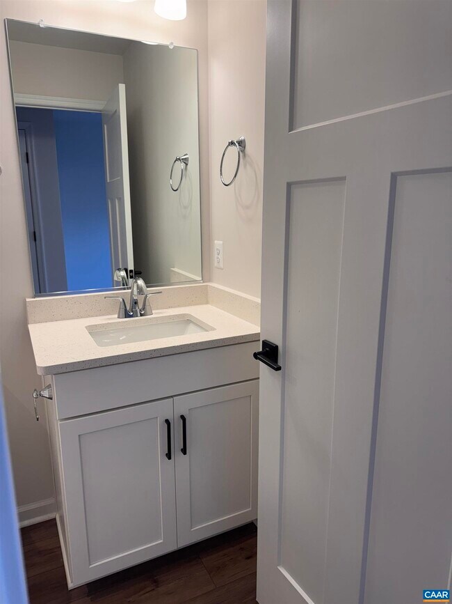 Building Photo - 2225 Woodburn Rd