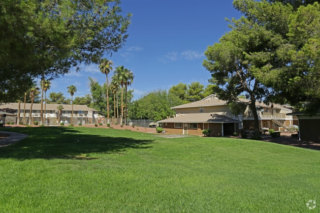 Building Photo - Rosewood Park Apartments