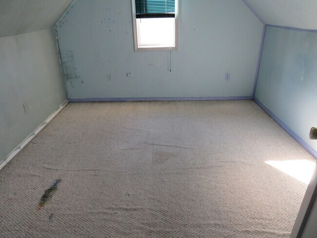 Building Photo - 2002 Cottage Ave