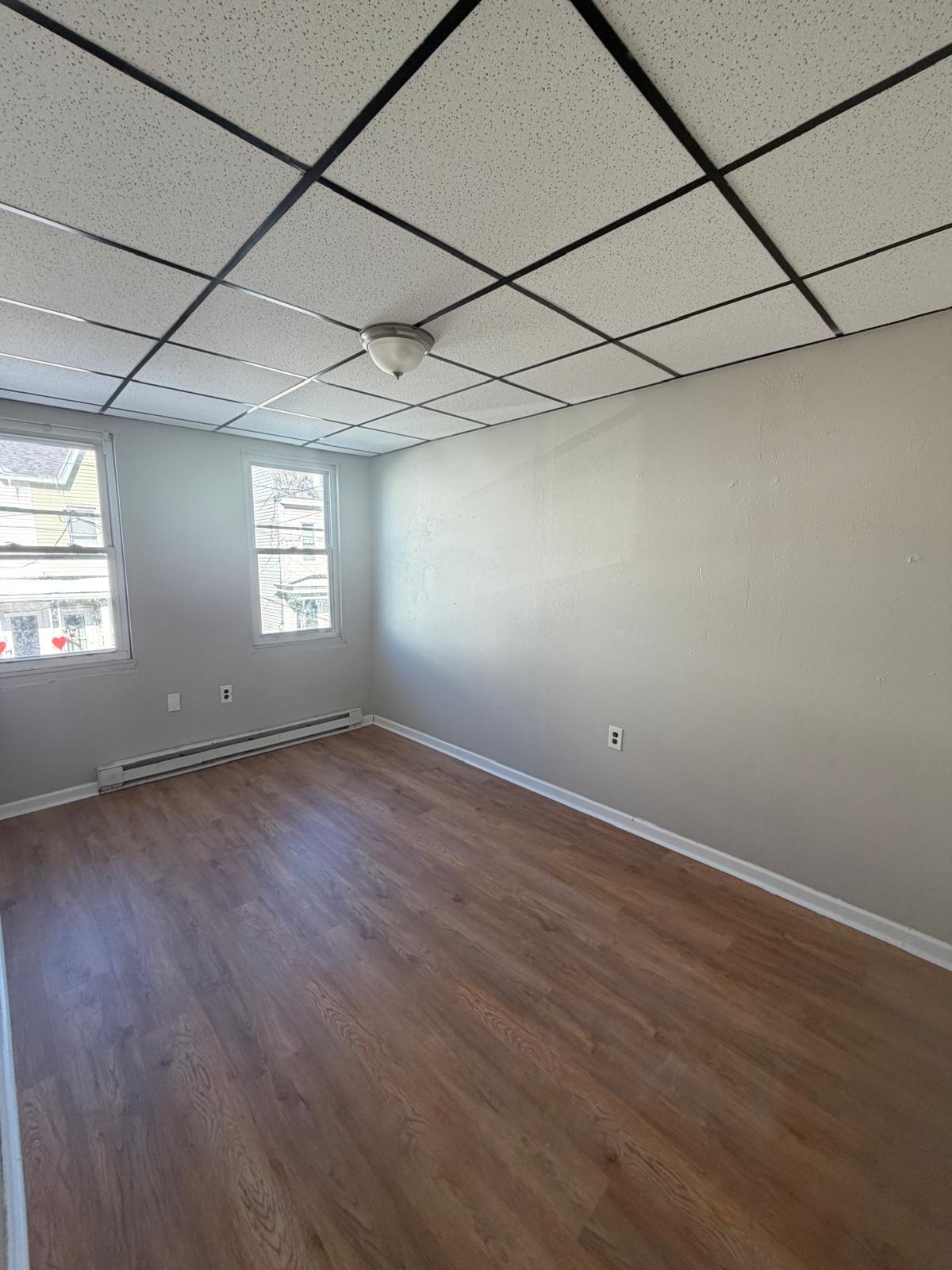 bedroom2 - 609 W Race St