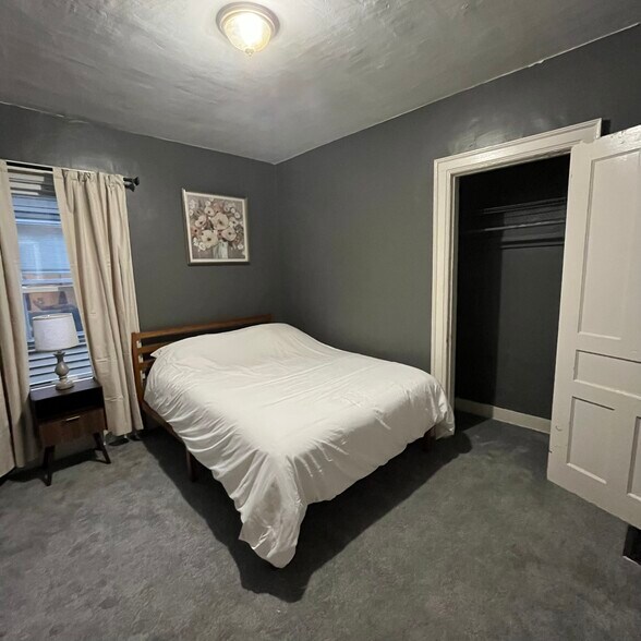 Building Photo - 580 Potomac Ave