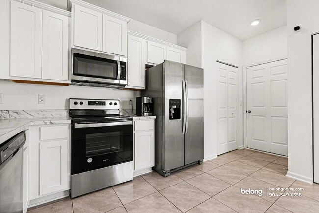 Building Photo - 9067 Gifford Dr