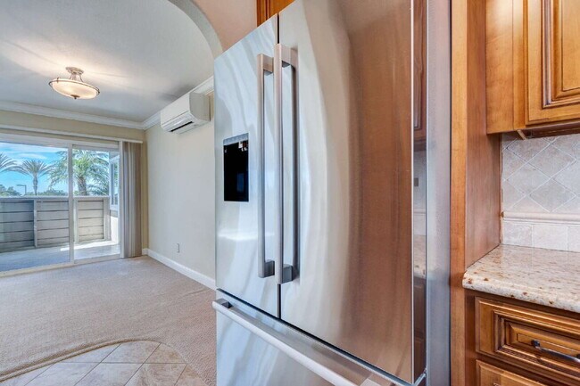 Building Photo - Ocean Views – Beachside Living