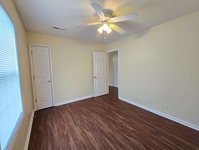 Building Photo - 273 Executive Ave