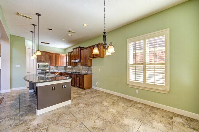 Building Photo - 9230 Hernshead Ln