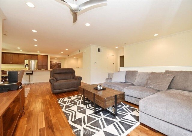 Building Photo - 533 Rockefeller