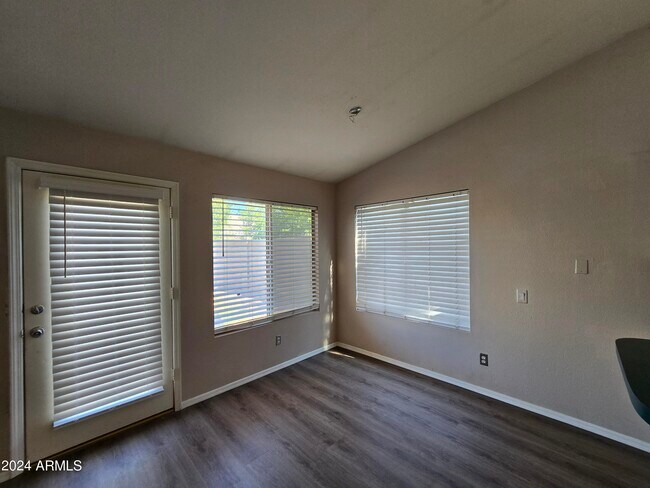 Building Photo - 27 N Pueblo St