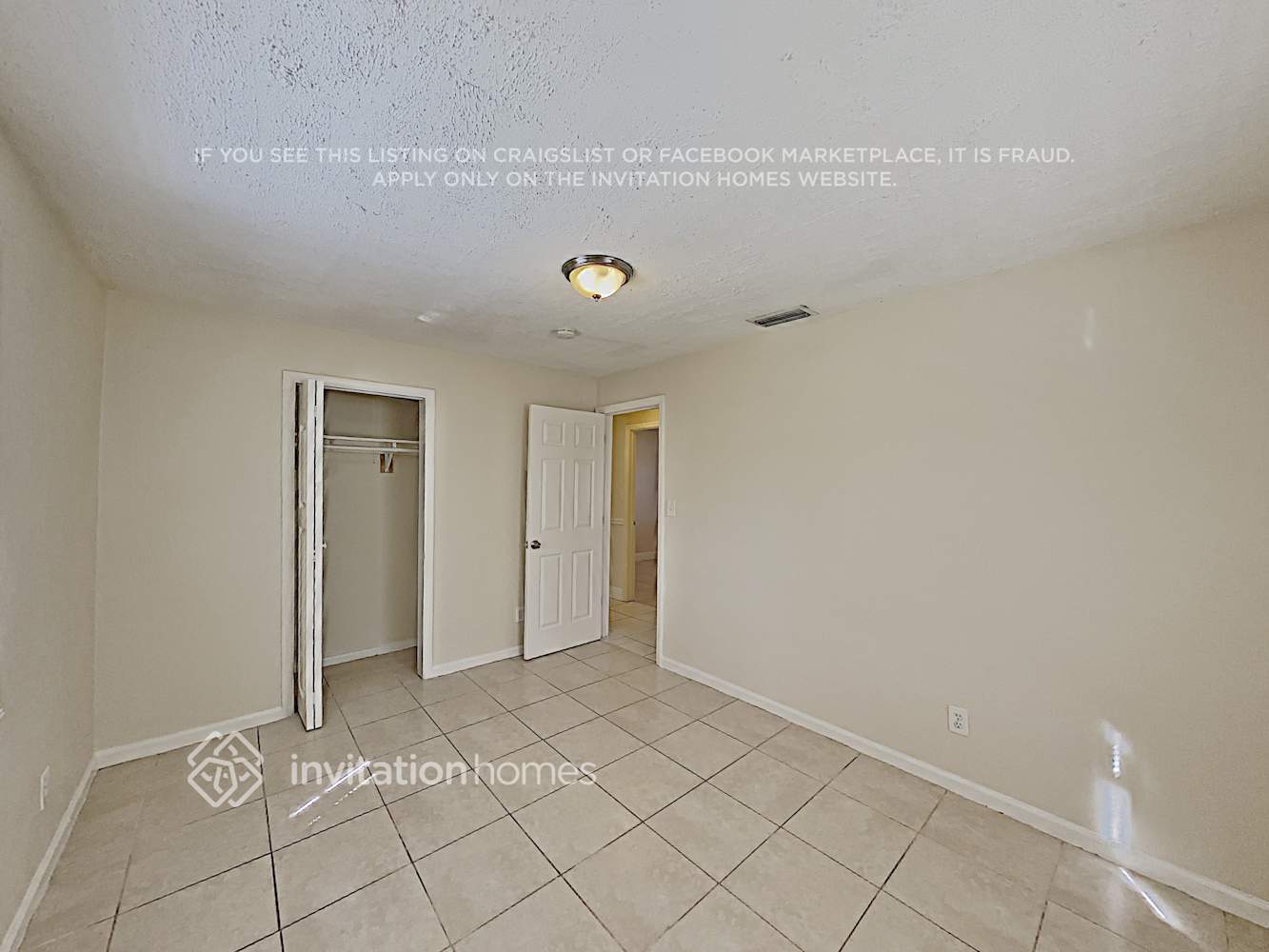 Building Photo - 4888 Prince Dr