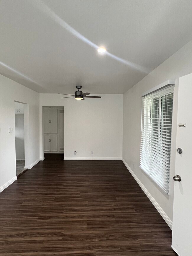 Building Photo - 3738 Carmona Ave