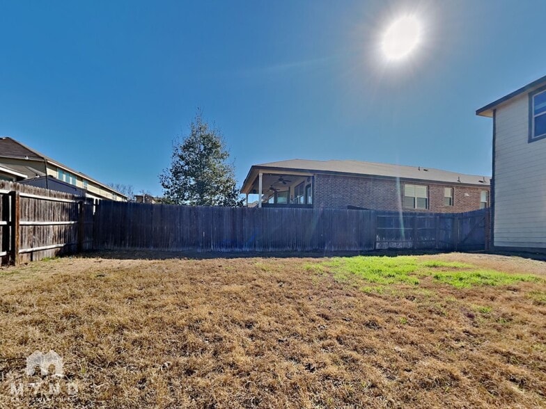 Building Photo - 11335 Decidedly