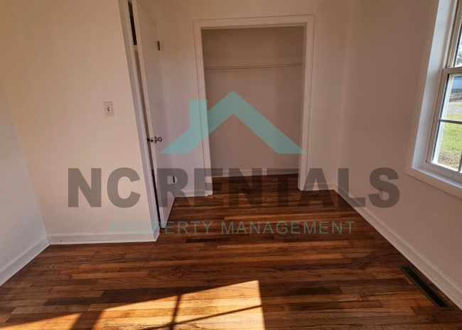 Building Photo - 252 Westbrook Ave