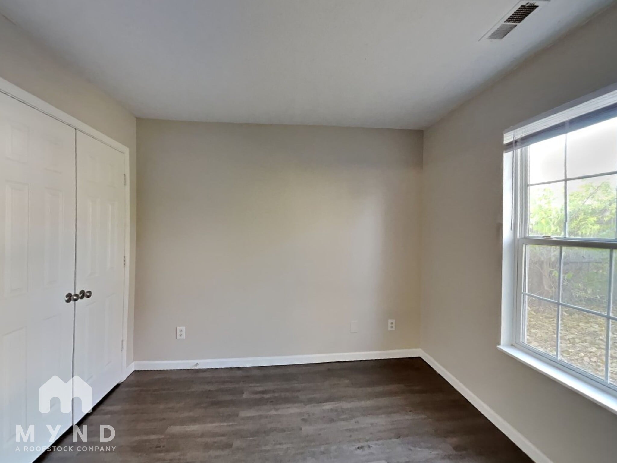 Building Photo - 3742 Caroline Ave