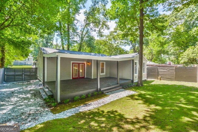 Building Photo - 1391 Kennesaw Dr NW