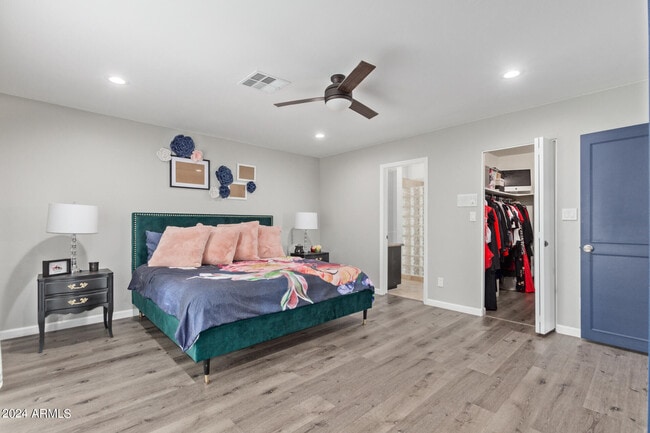 Building Photo - 4912 E Friess Dr