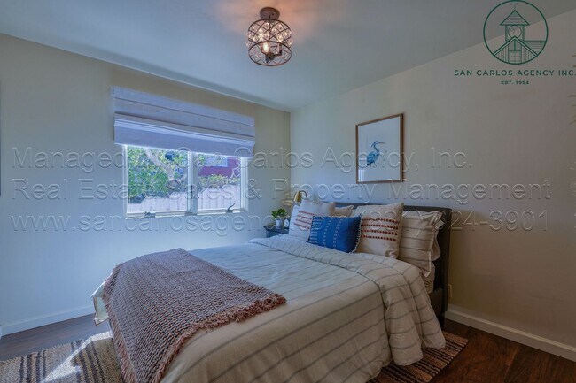 Building Photo - "Casita Del Mar" - Two Bedroom Spanish Sty...