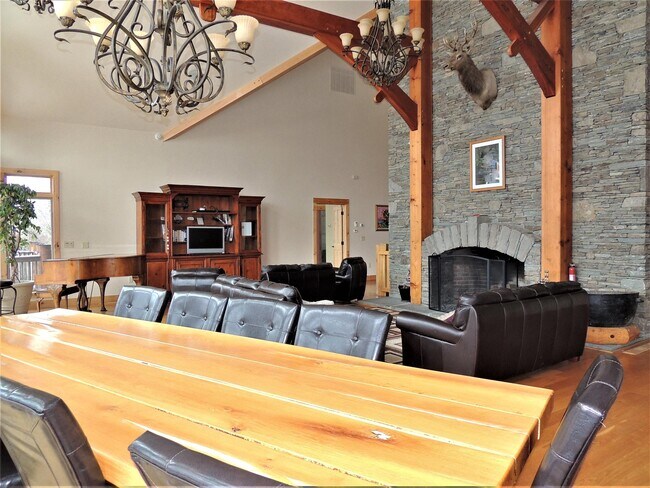 Building Photo - 438 Doodletown Rd