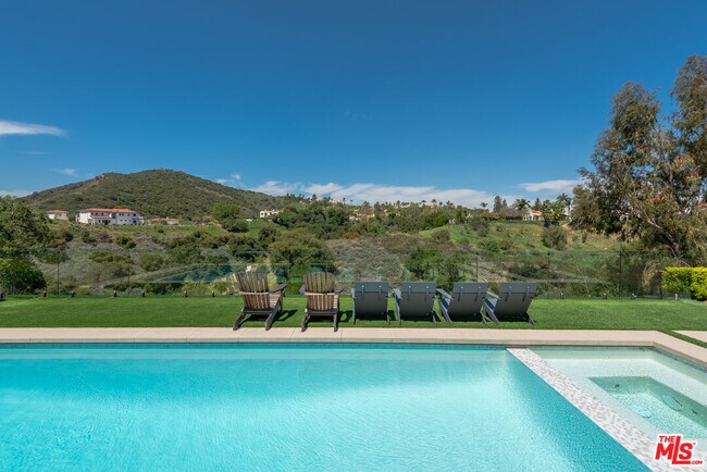 Building Photo - 23477 Palm Dr