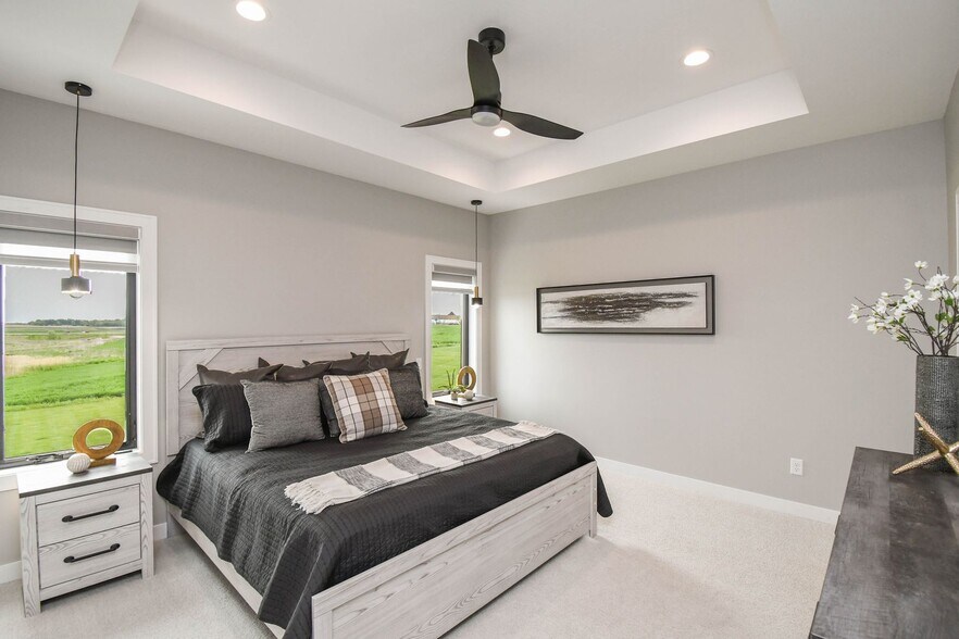 Building Photo - 1520 N Marlowe Ave