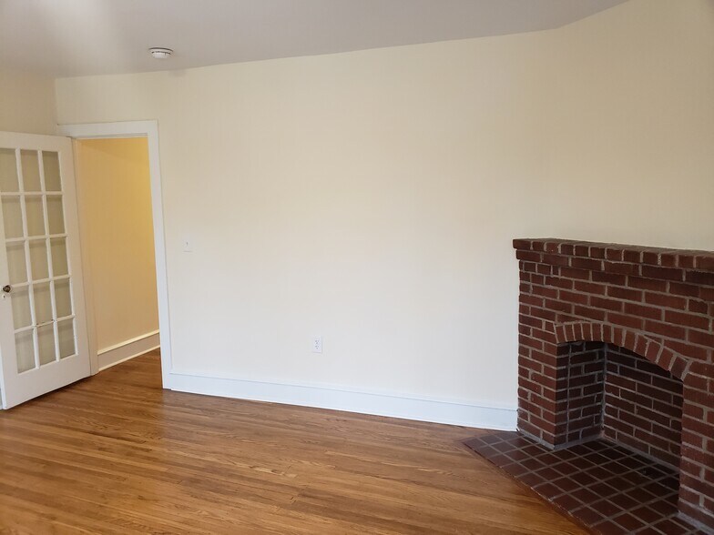 Building Photo - 8026 Germantown Ave