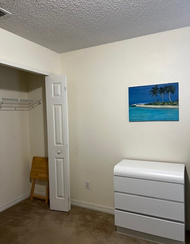 Building Photo - 122 Canary Island Cir