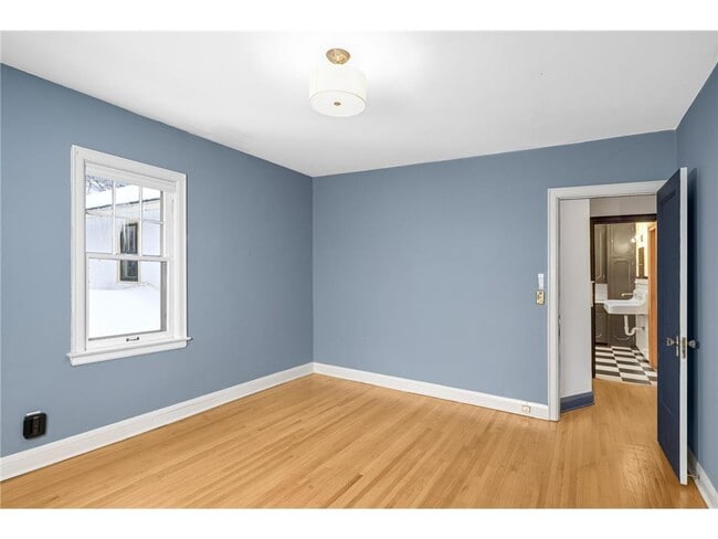 Building Photo - 4304 Beard Ave S