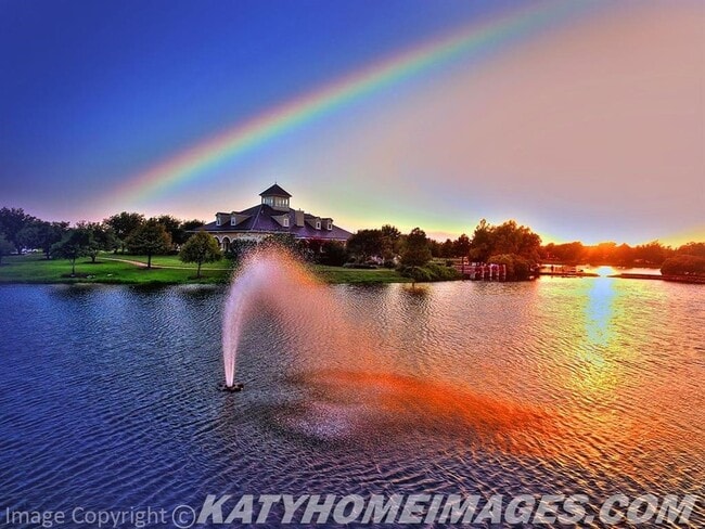 Building Photo - 2519 Kinsgate Forest Dr