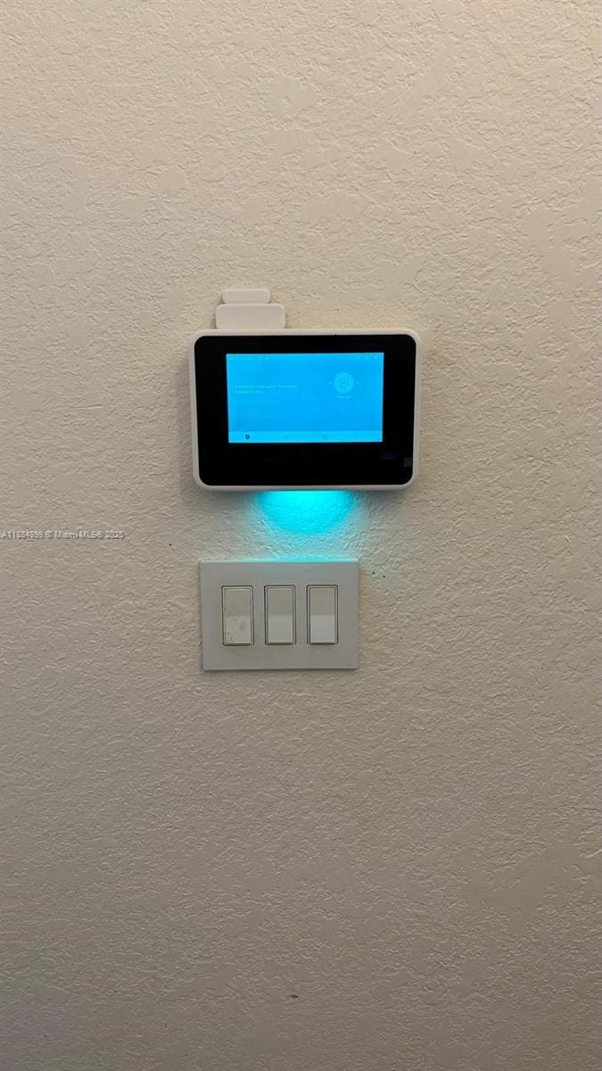 Building Photo - 3015 SW 135th Ave