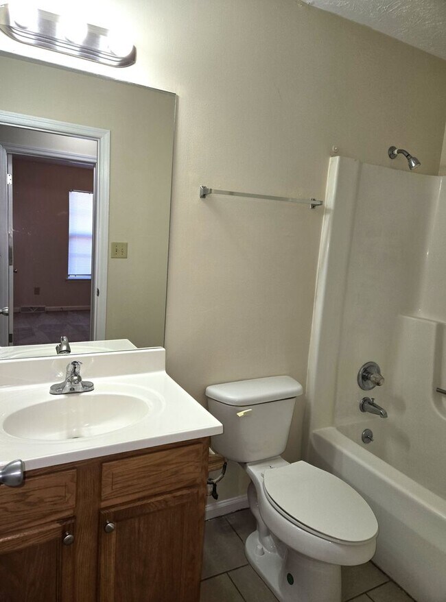 Building Photo - Belleau Woods Ranch Home  251222