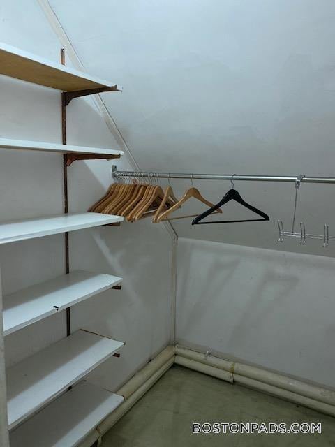 Building Photo - 139 Antrim St