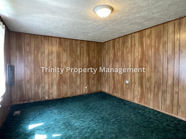 Building Photo - 143 Camden St