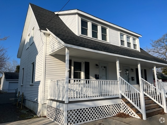 Building Photo - 116 Marine St