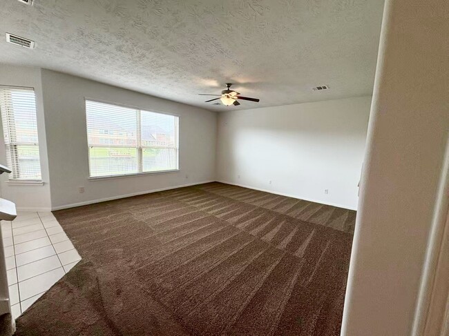 Building Photo - 3722 Pantano Ct
