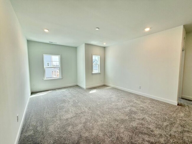 Building Photo - 1342 Hazelnut Ridge Ln