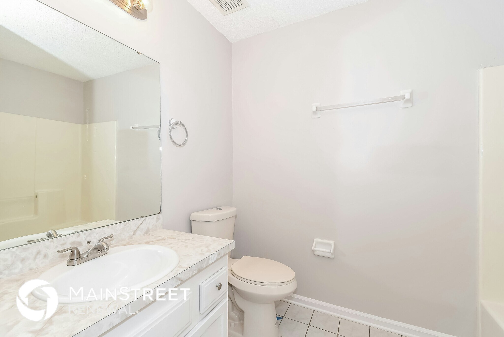 Building Photo - 13006 Staffordshire Dr S