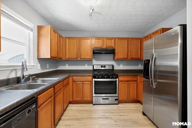 Building Photo - Charming 3BR House in Union City