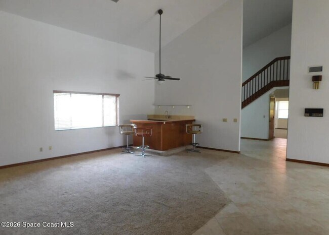 Building Photo - 649 Woodbridge Dr