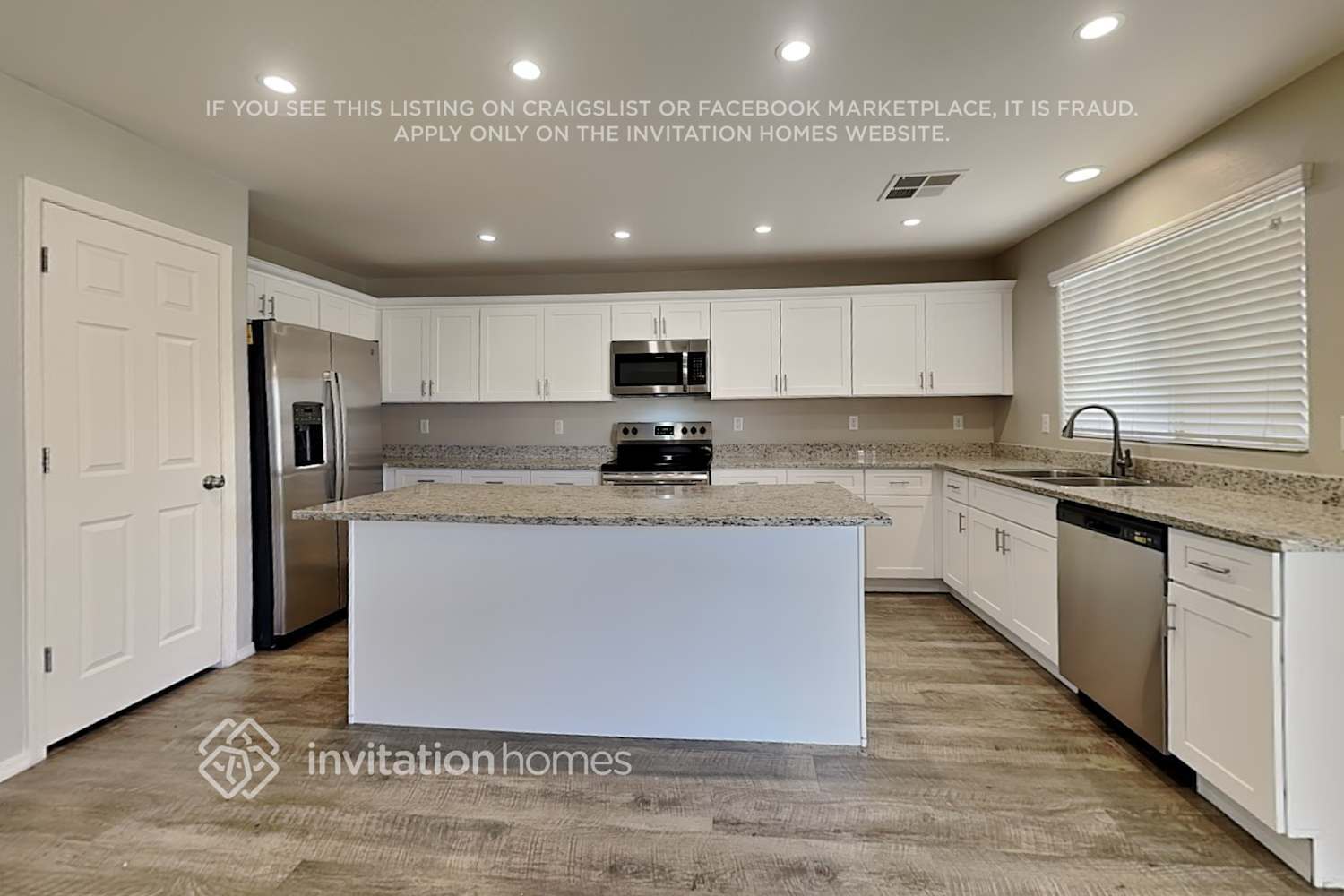 Building Photo - 3278 W Yellow Peak Dr