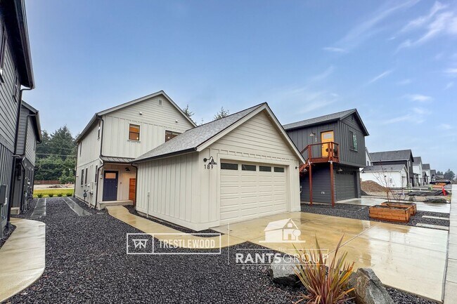 Building Photo - Brand New! Modern Home in Trestlewood – Where Comfort Meets Community!