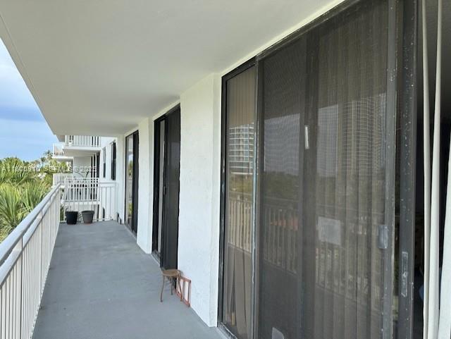 Building Photo - 210 174th St