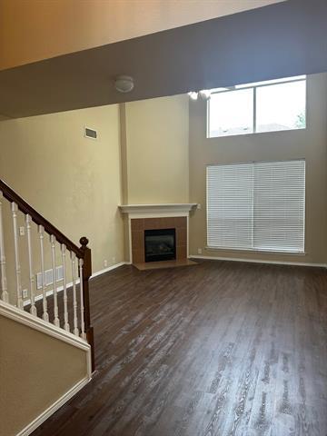 Building Photo - 2013 Trinity Ln