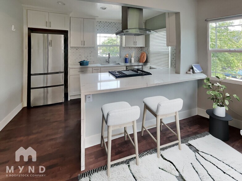 Primary Photo - 1078 16th St